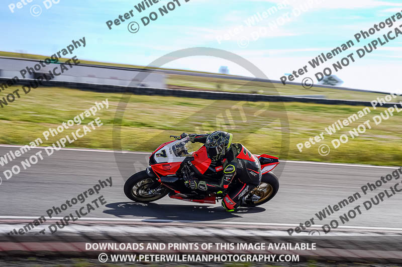 cadwell no limits trackday;cadwell park;cadwell park photographs;cadwell trackday photographs;enduro digital images;event digital images;eventdigitalimages;no limits trackdays;peter wileman photography;racing digital images;snetterton;snetterton no limits trackday;snetterton photographs;snetterton trackday photographs;trackday digital images;trackday photos